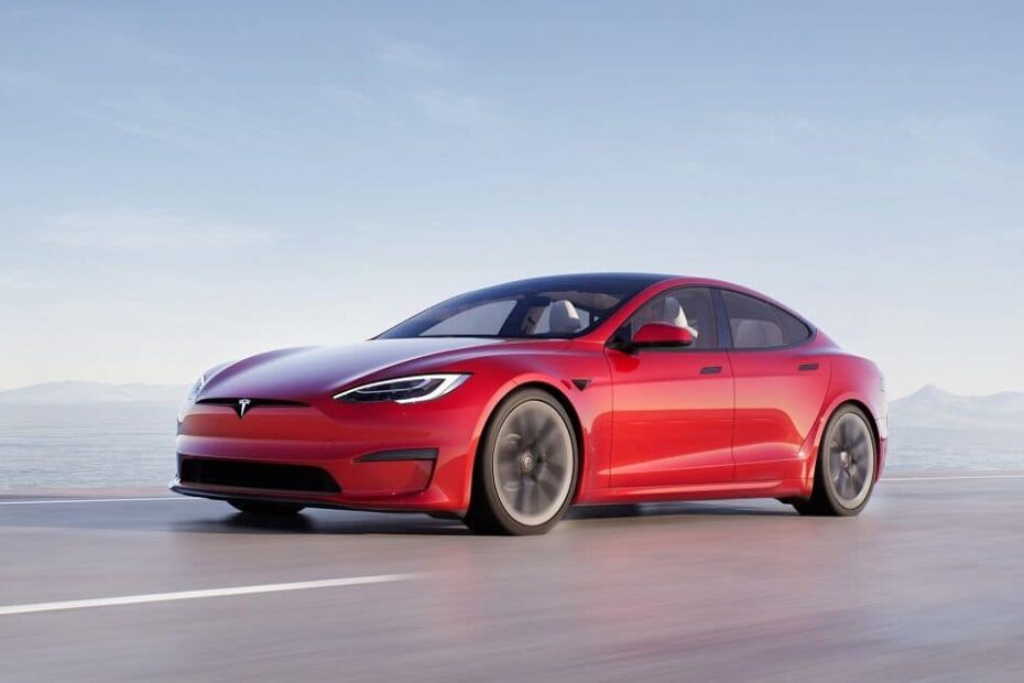 Reining In Tesla’s Driverless Carriage