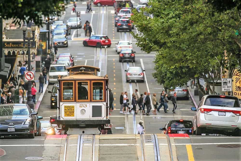 trolley-in-traffic-1 | TechSplicit Trolley in traffic