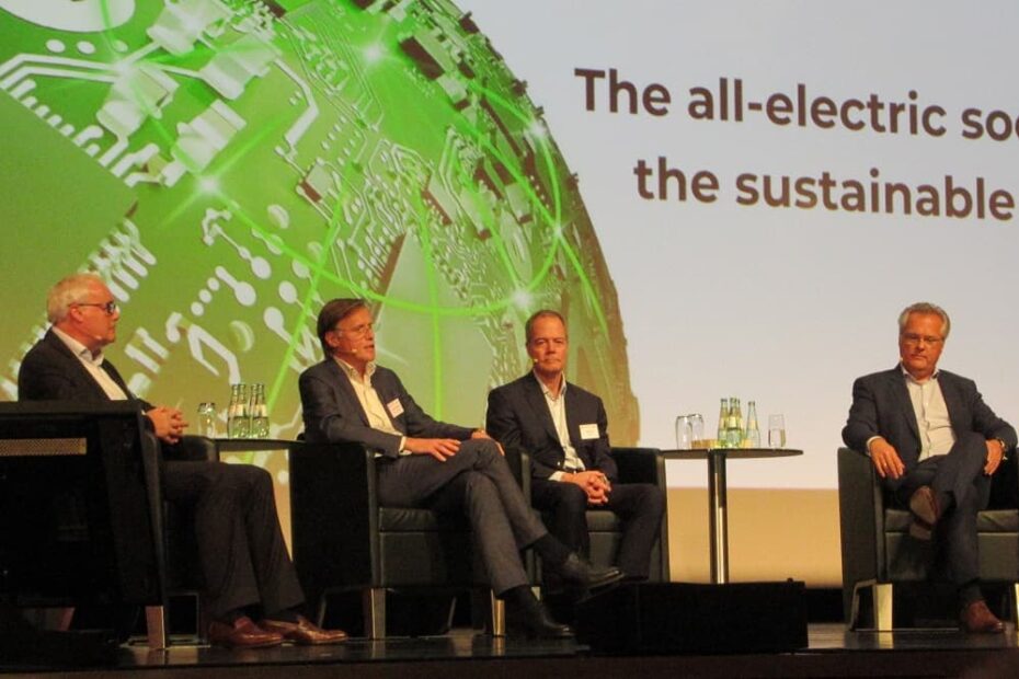 CEO Roundtable at Electronica