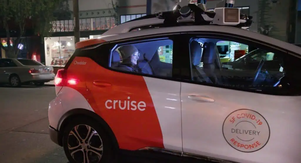 Traveling at night in Cruise