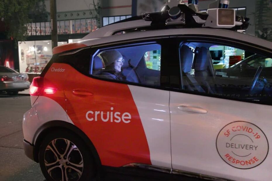 Traveling at night in Cruise