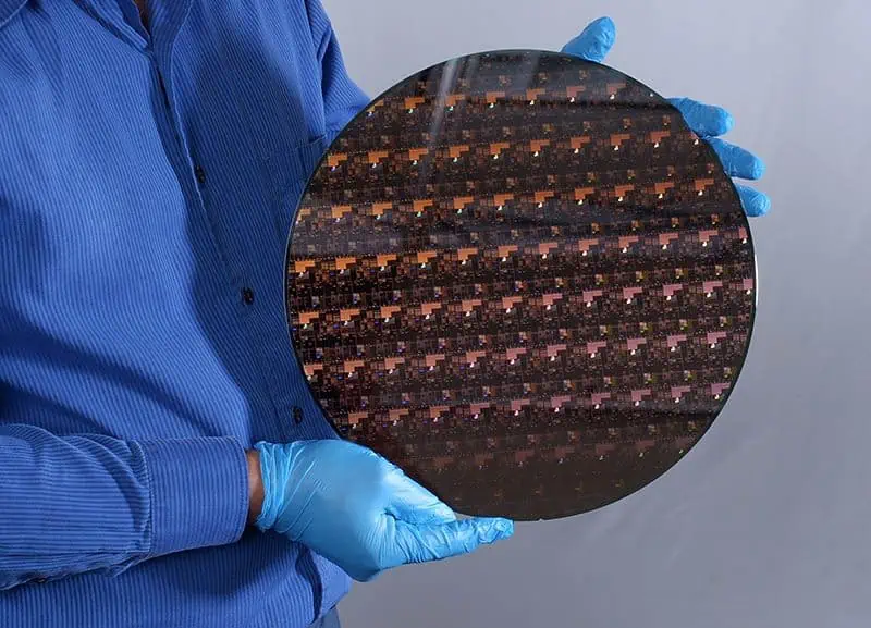 IBM unveils the world's first 2nm chip technology