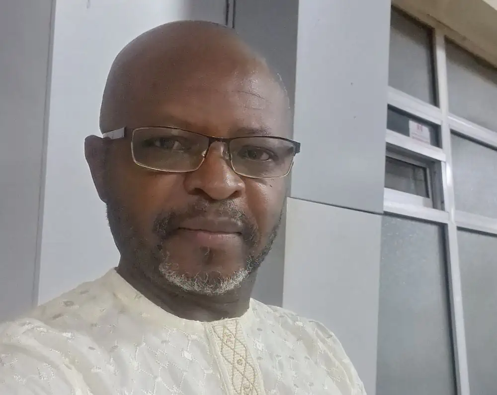 bola at the airport | TechSplicit Bolaji Ojo stranded at the airport in Lagos at 3:00AM on Monday.