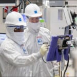 intel-ireland-fab34-cleanroom-2-fesized | TechSplicit Welcome Back, Intel