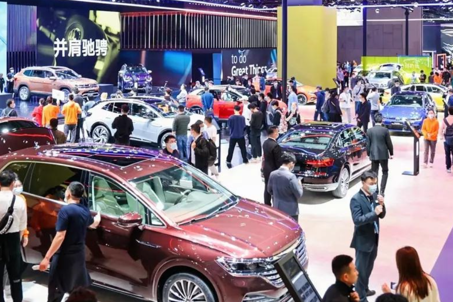 Intel Chasing China with Chiplets